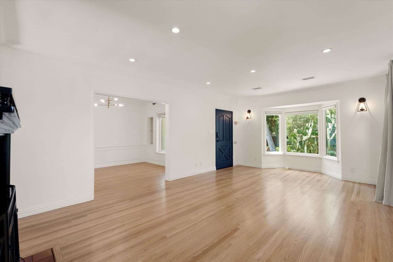 Glendale House: 2714 Hollister Terrace