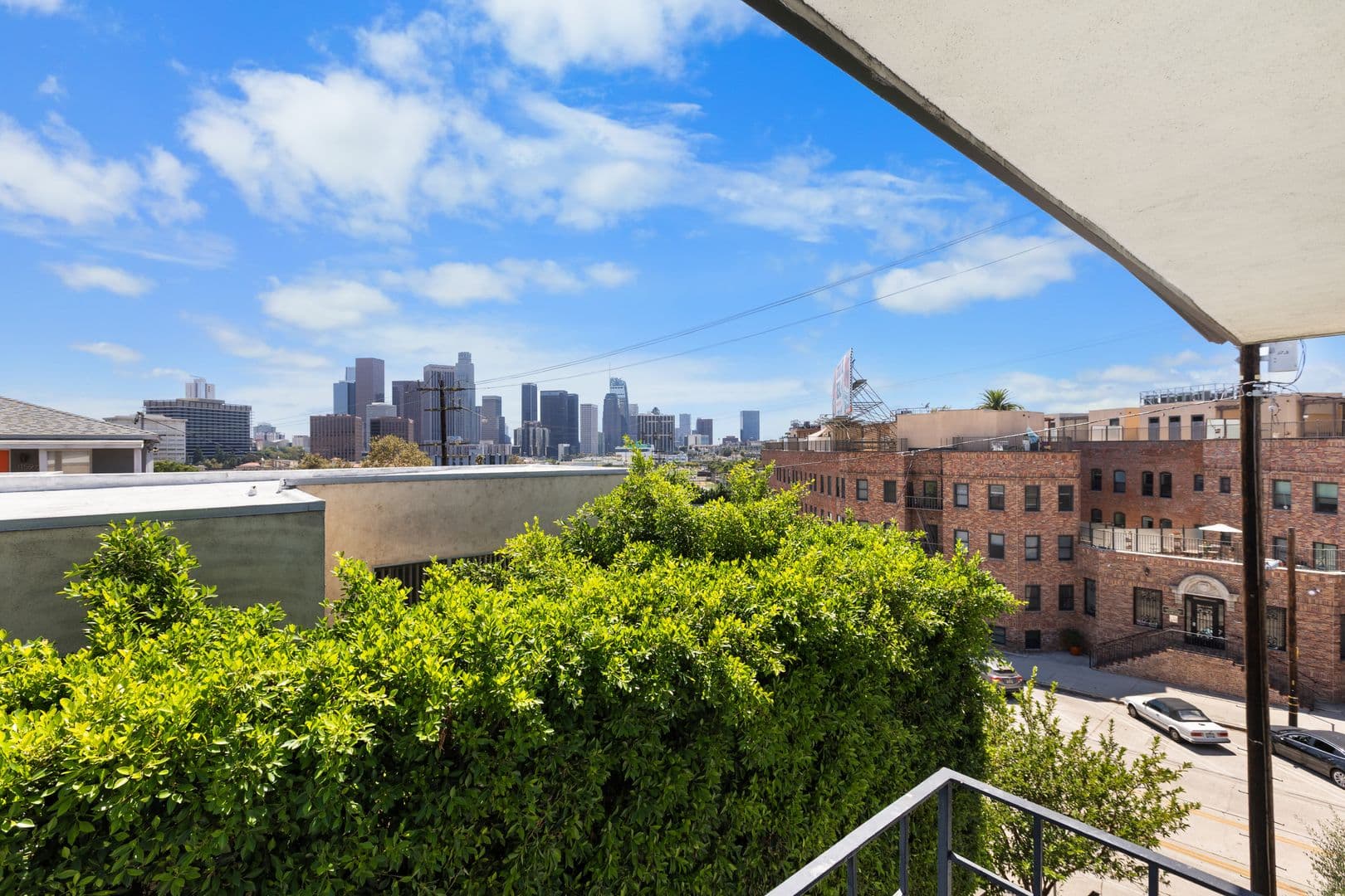 Los Angeles Apartment: 1167 Bellevue Ave.