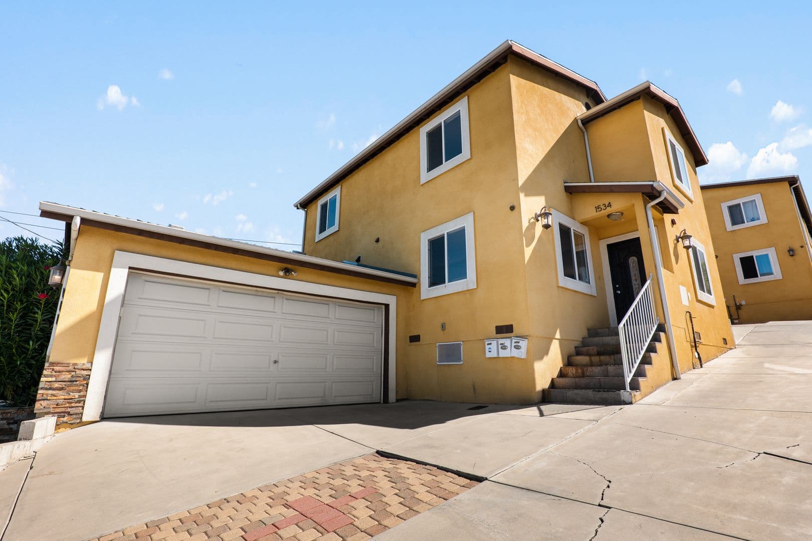 Los Angeles Condo: 1530 N Soto St