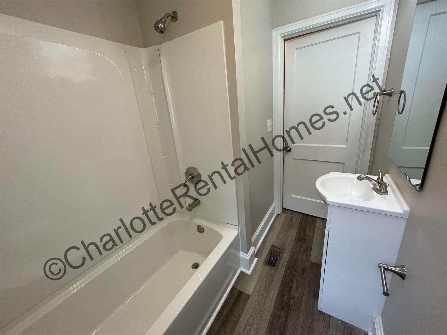 Gastonia House: 1109 Craig Ave