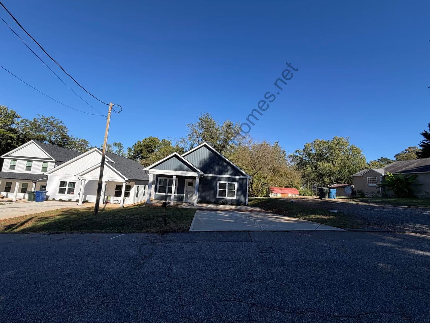 Hickory House: 1558 7th Ave Drive SW
