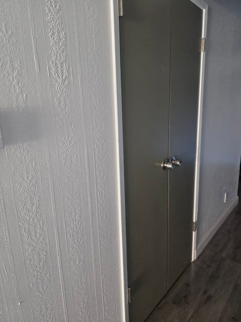 FRESNO Apartment: 2910-20 E. Huntington