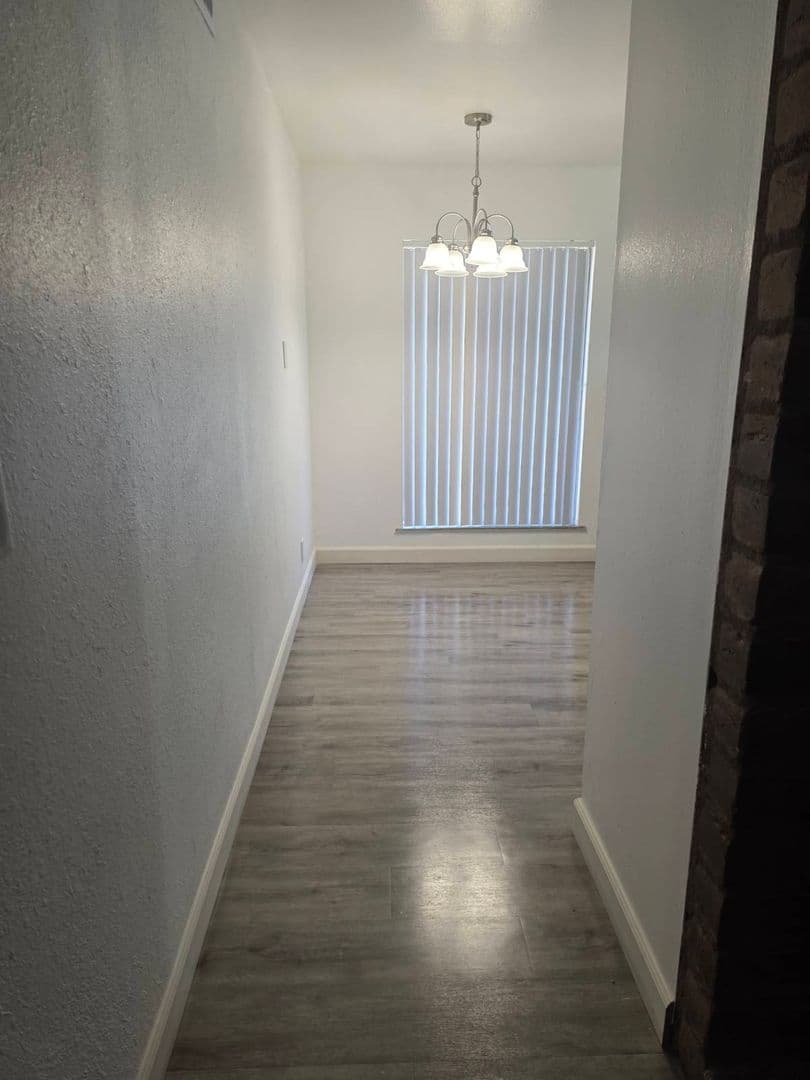 FRESNO Apartment: 2910-20 E. Huntington