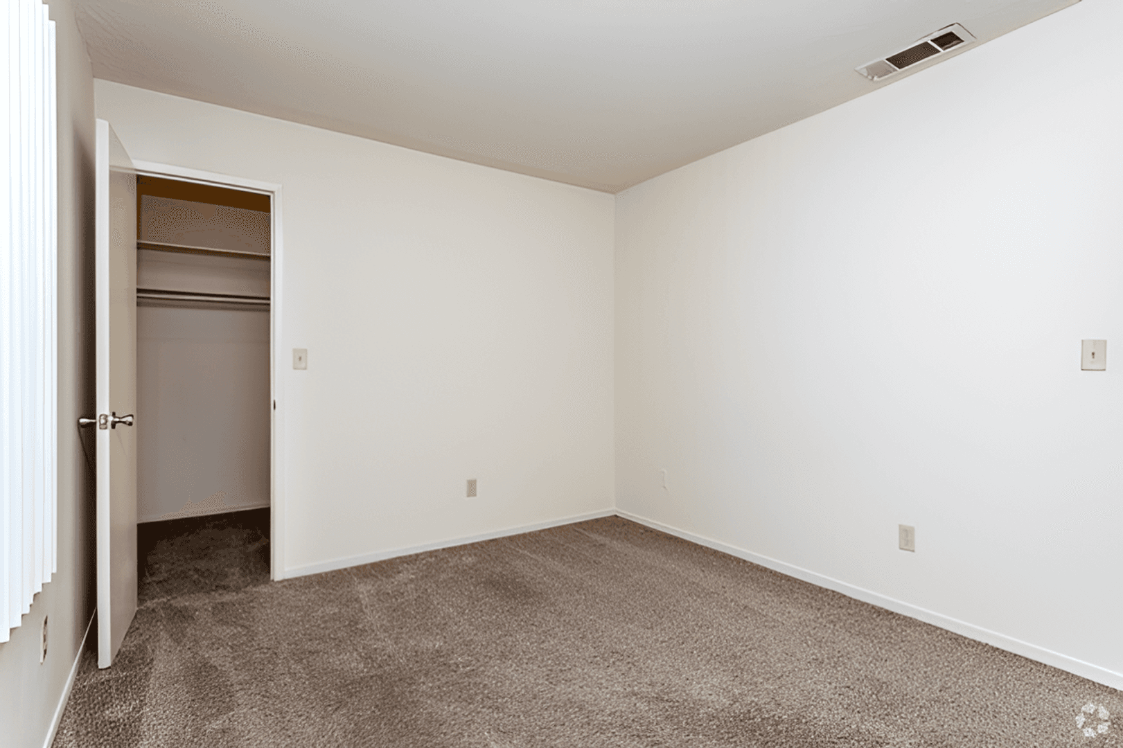 FRESNO Apartment: 4144 N VALENTINE AVE