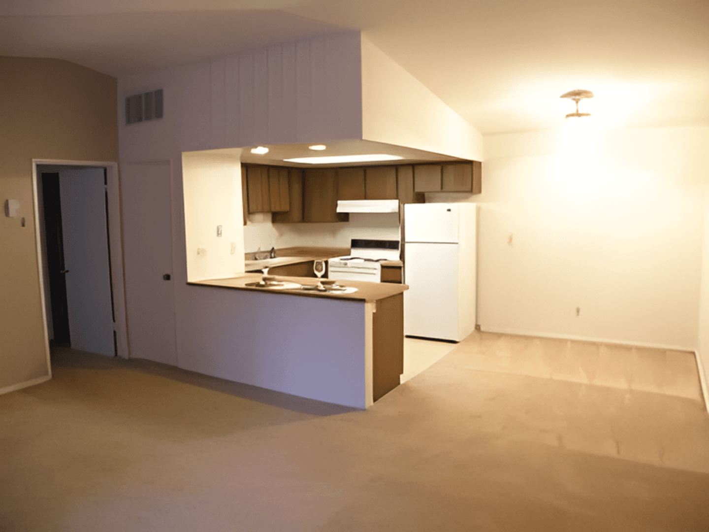 FRESNO Apartment: 4144 N VALENTINE AVE