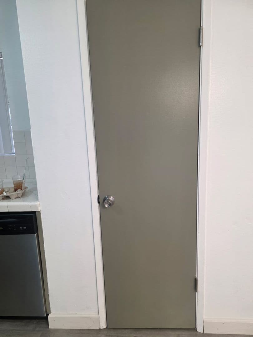FRESNO Apartment: 2910-20 E. Huntington