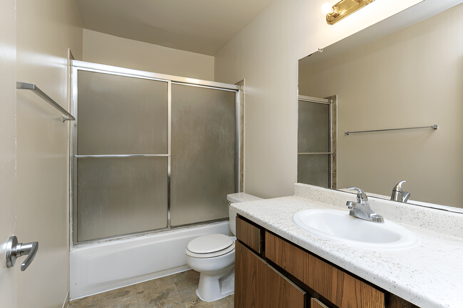 FRESNO Apartment: 4144 N VALENTINE AVE