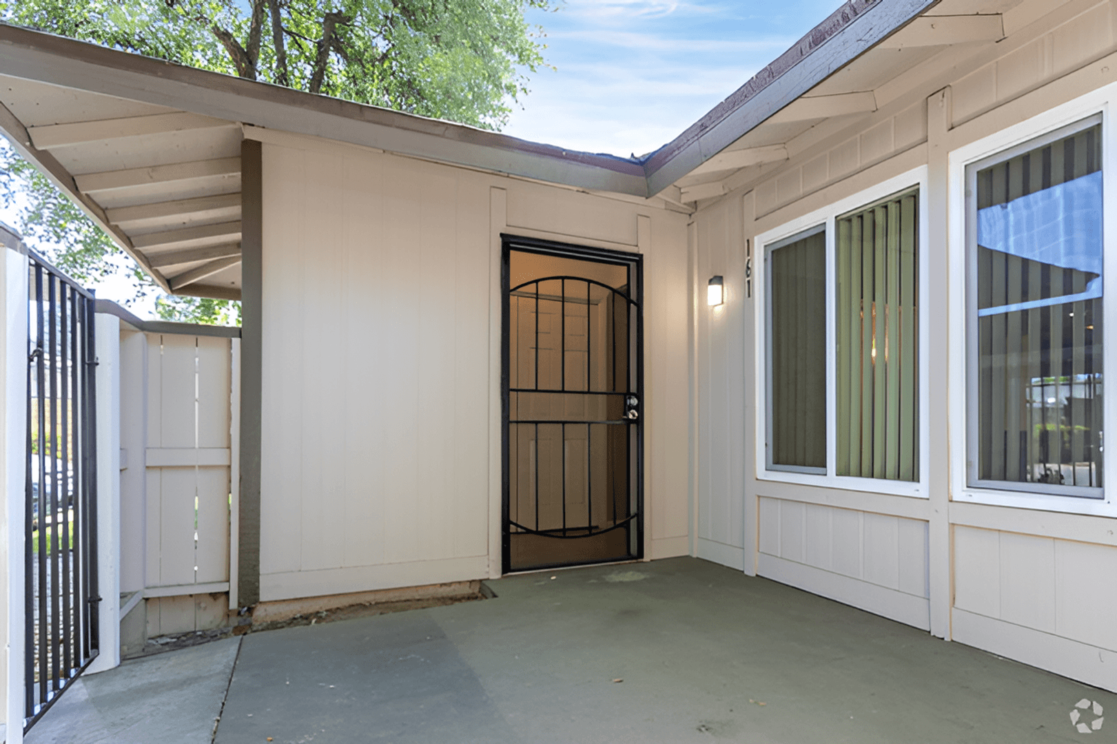 FRESNO Apartment: 4144 N VALENTINE AVE