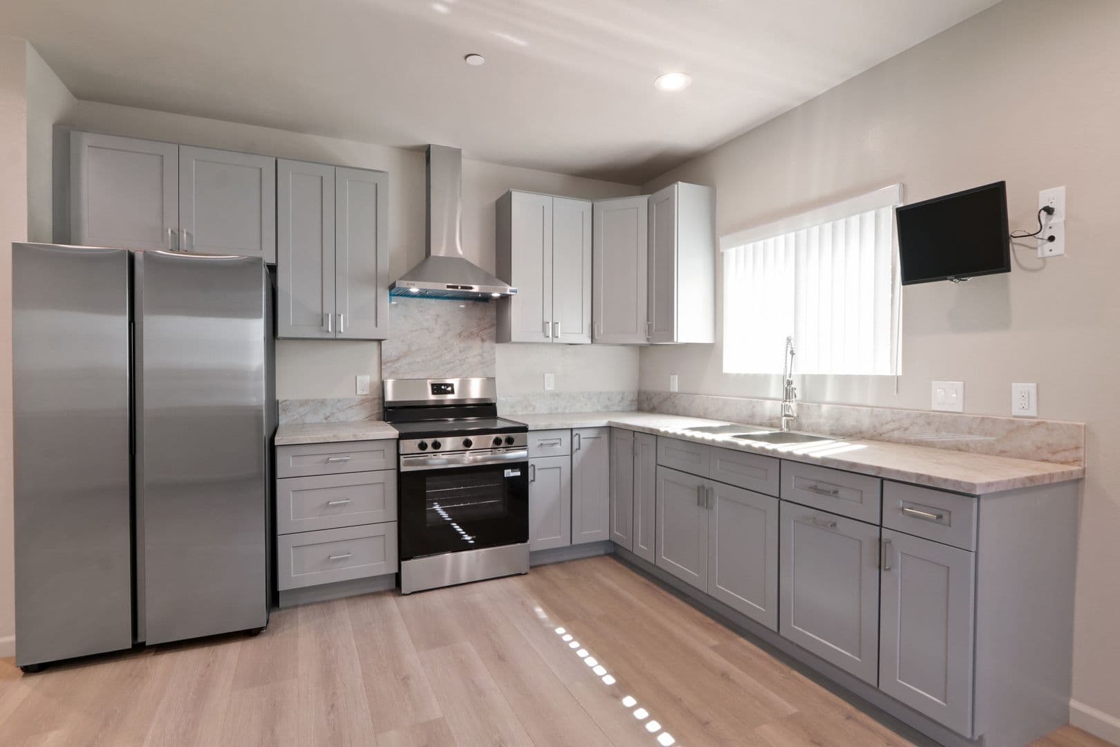 Whittier Apartment: 10838 Carmenita Road