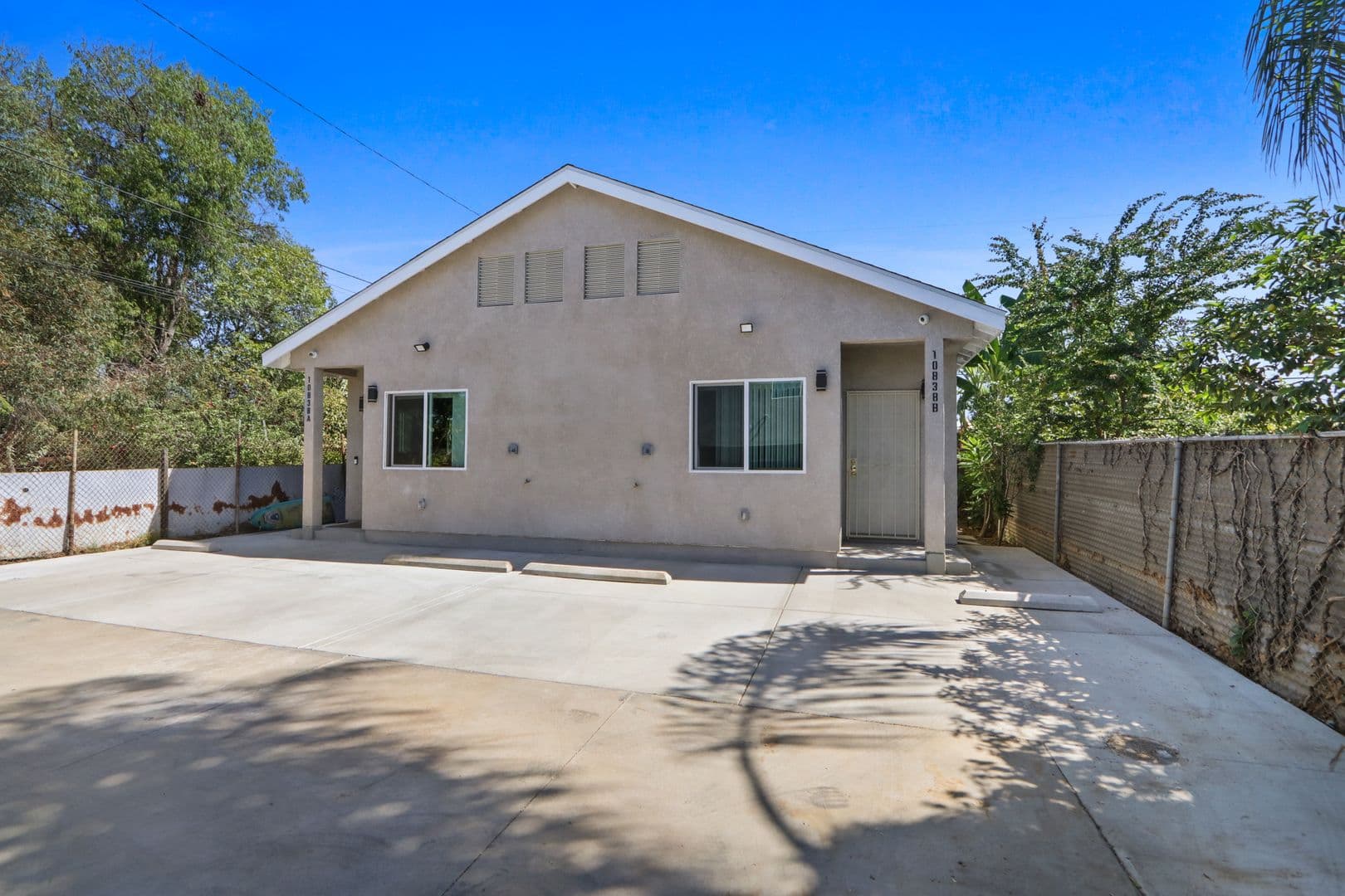Whittier Apartment: 10838 Carmenita Road