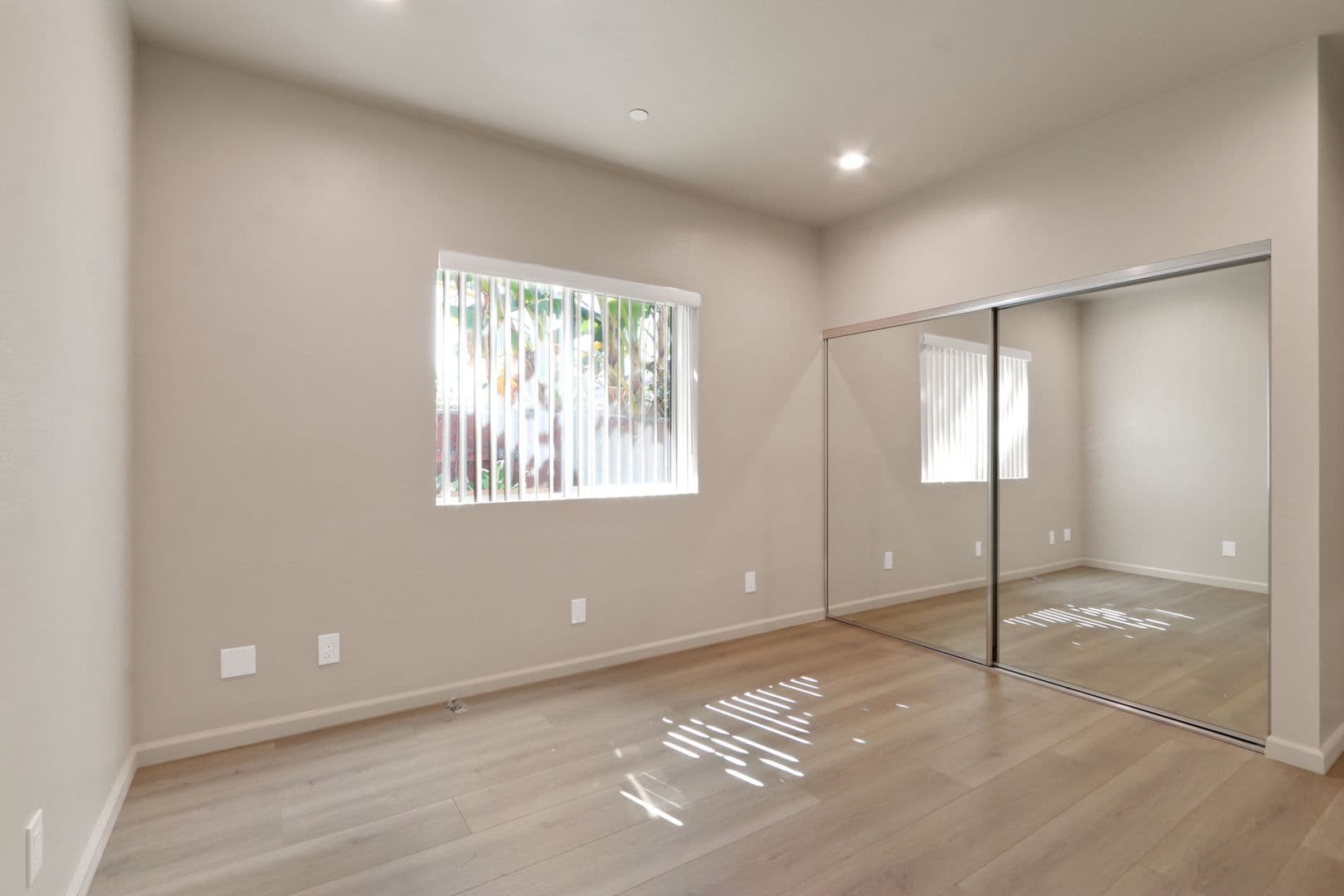 Whittier Apartment: 10838 Carmenita Road
