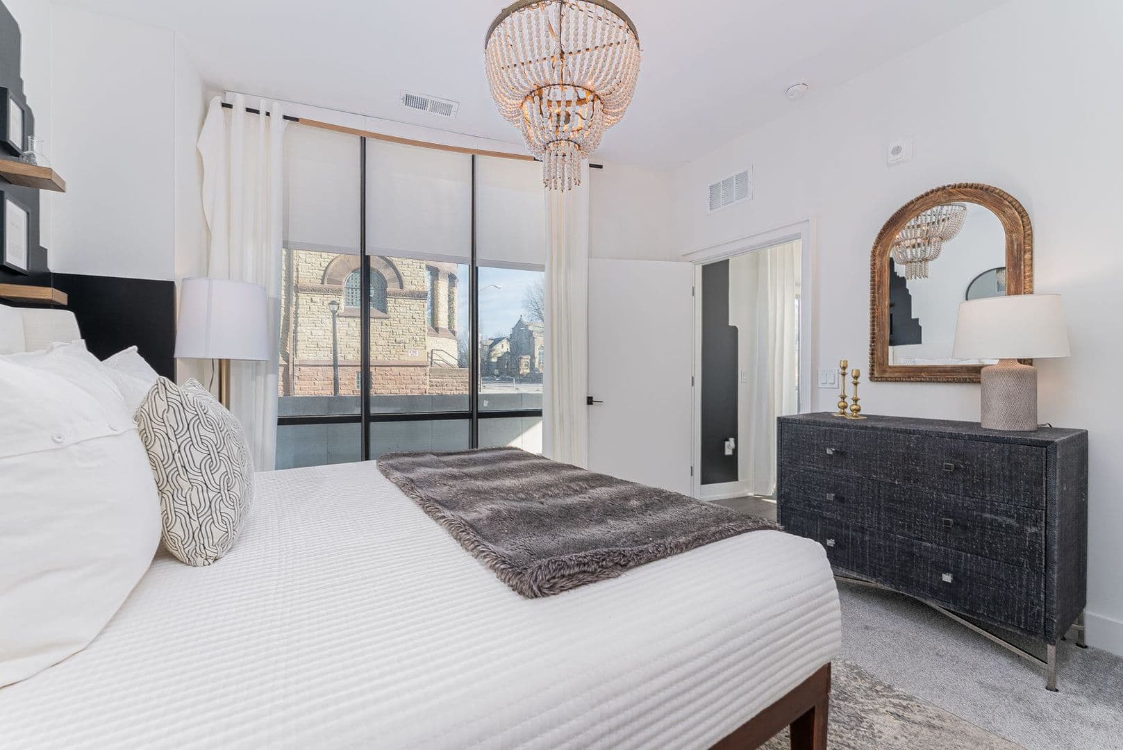 Columbus Apartment: 750 E. Broad Street