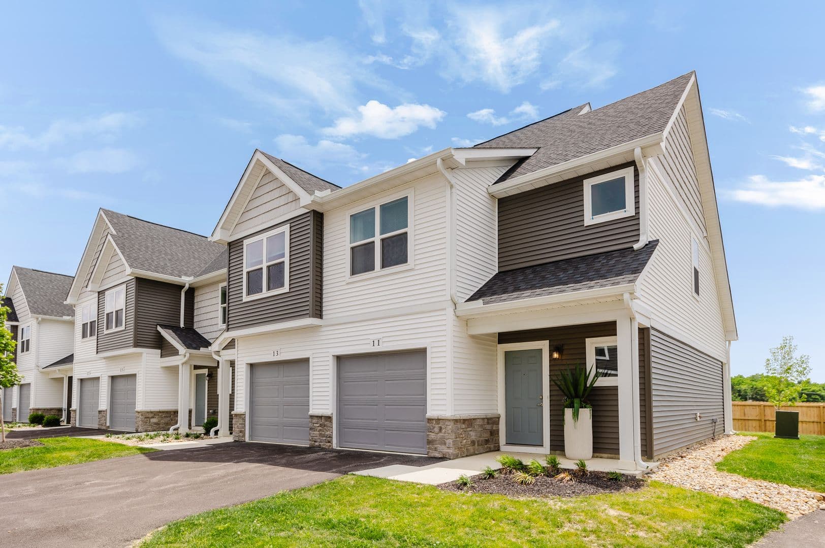 Pataskala Apartment: 11 Woodford Way