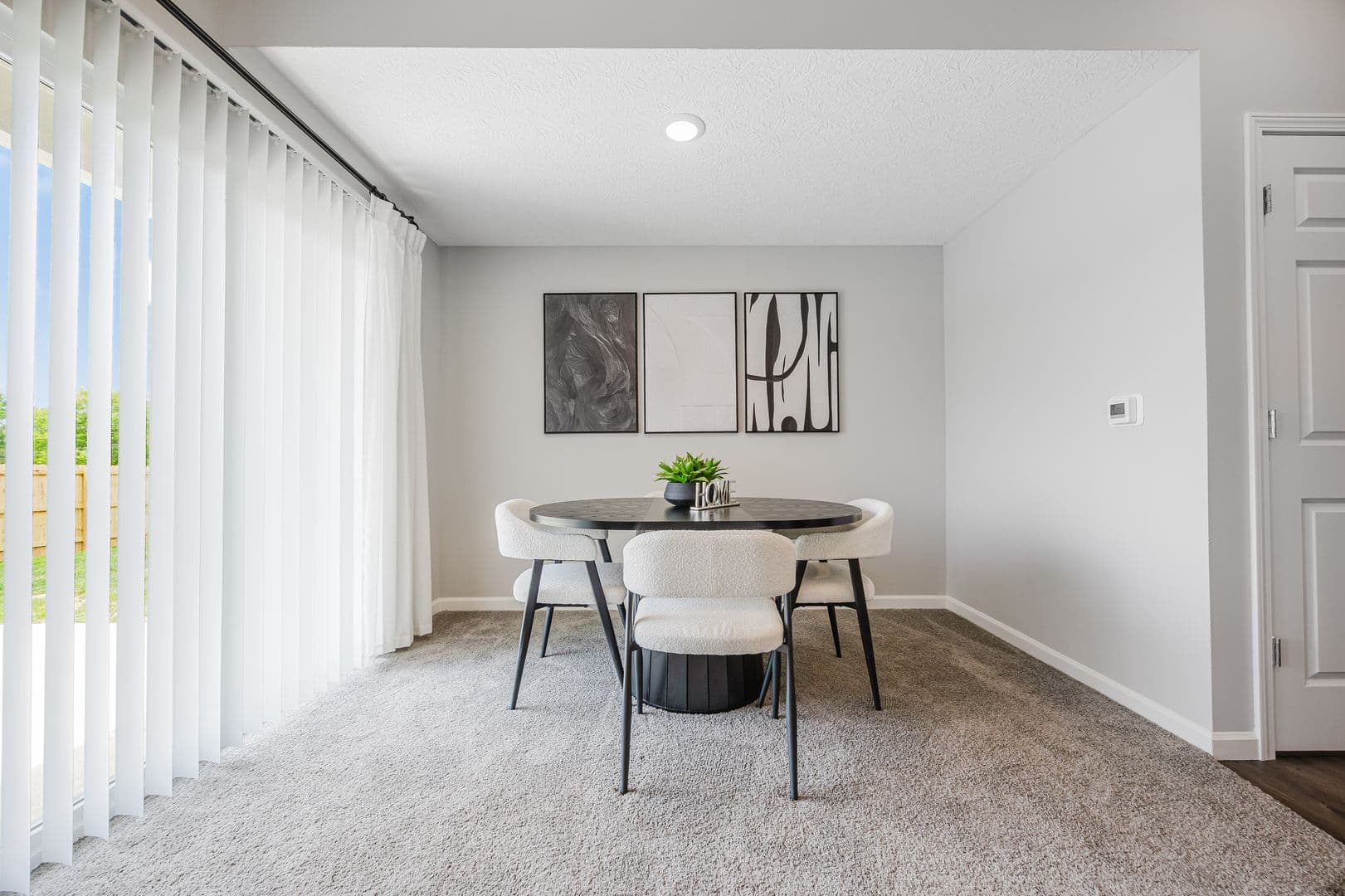 Pataskala Apartment: 11 Woodford Way