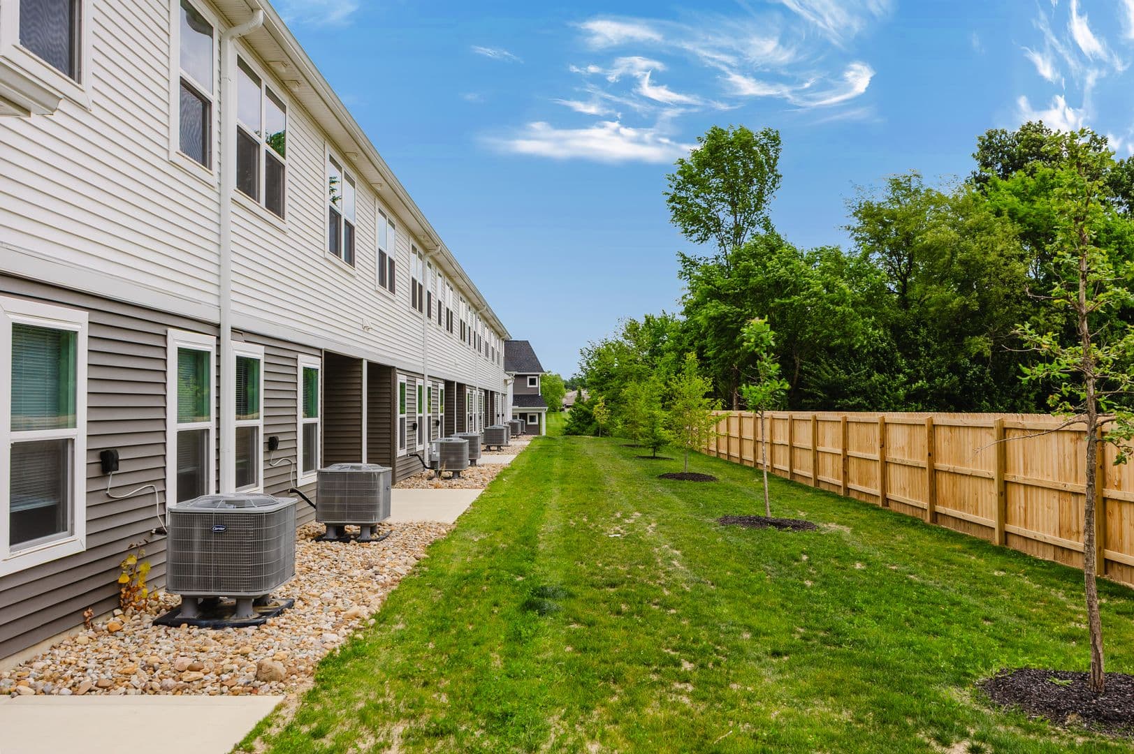 Pataskala Apartment: 11 Woodford Way