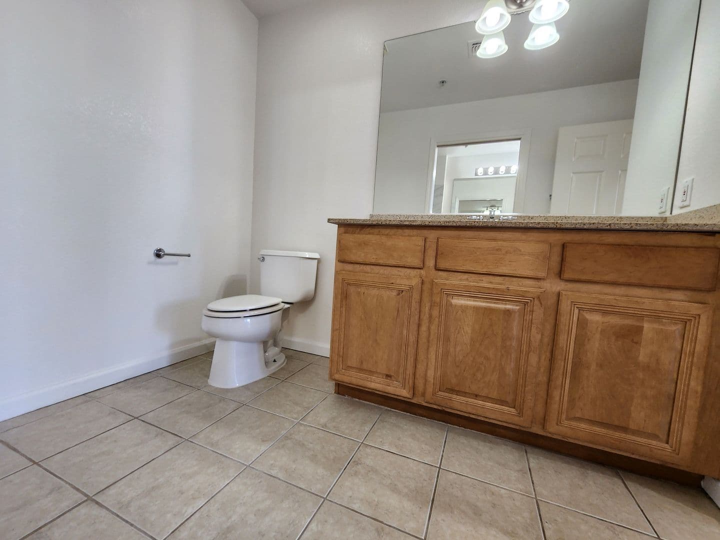 Las Vegas House: 35 E Agate Ave #507