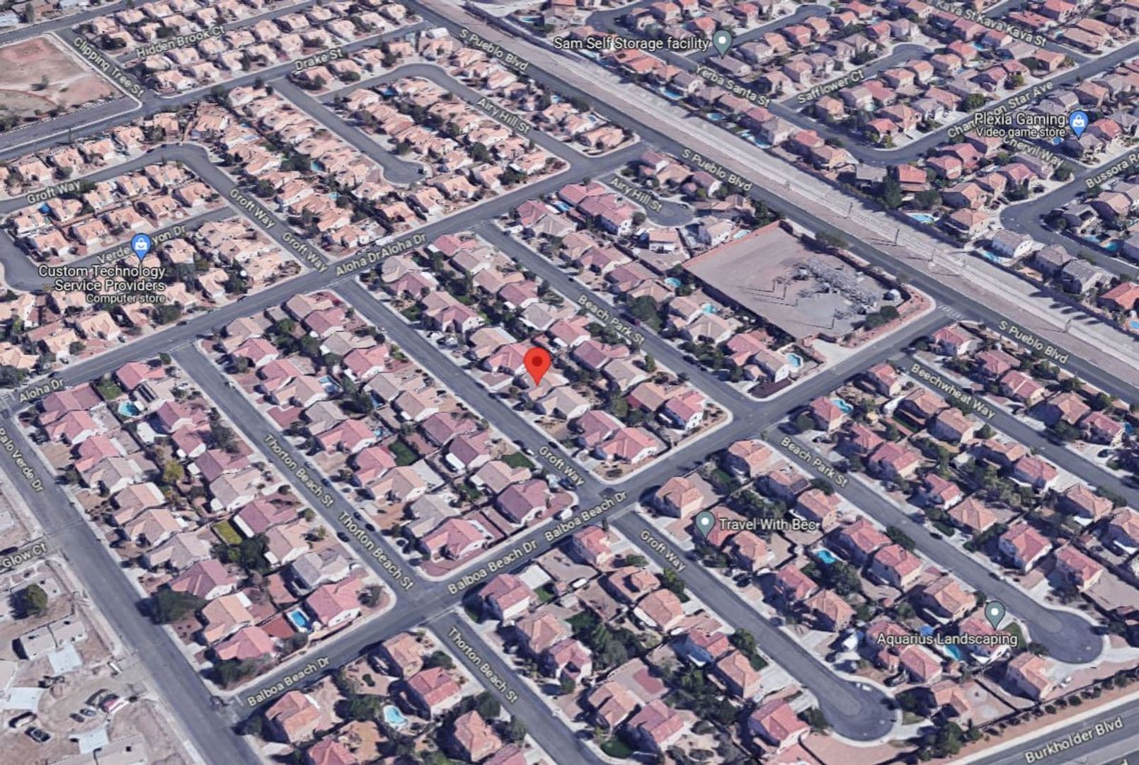 Henderson House: 452 Groft Way