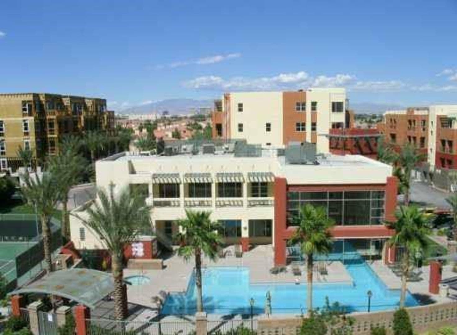 Las Vegas House: 35 E Agate Ave #507
