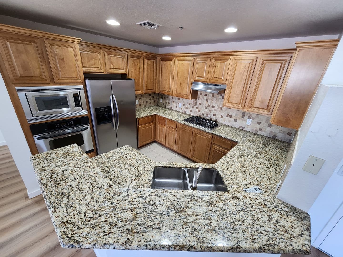 Las Vegas House: 35 E Agate Ave #507