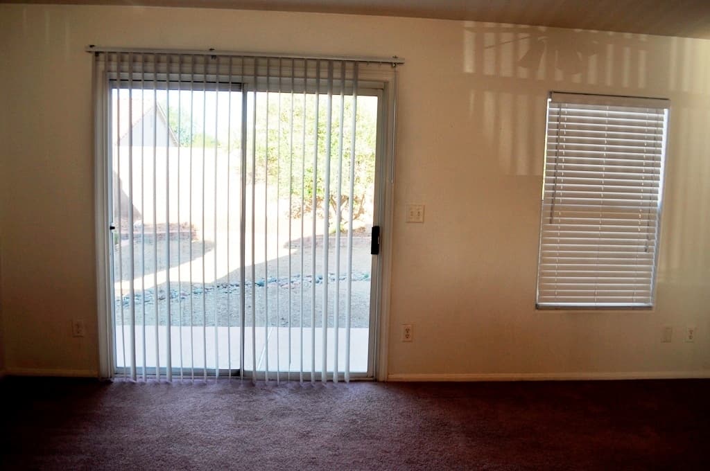 Henderson House: 452 Groft Way