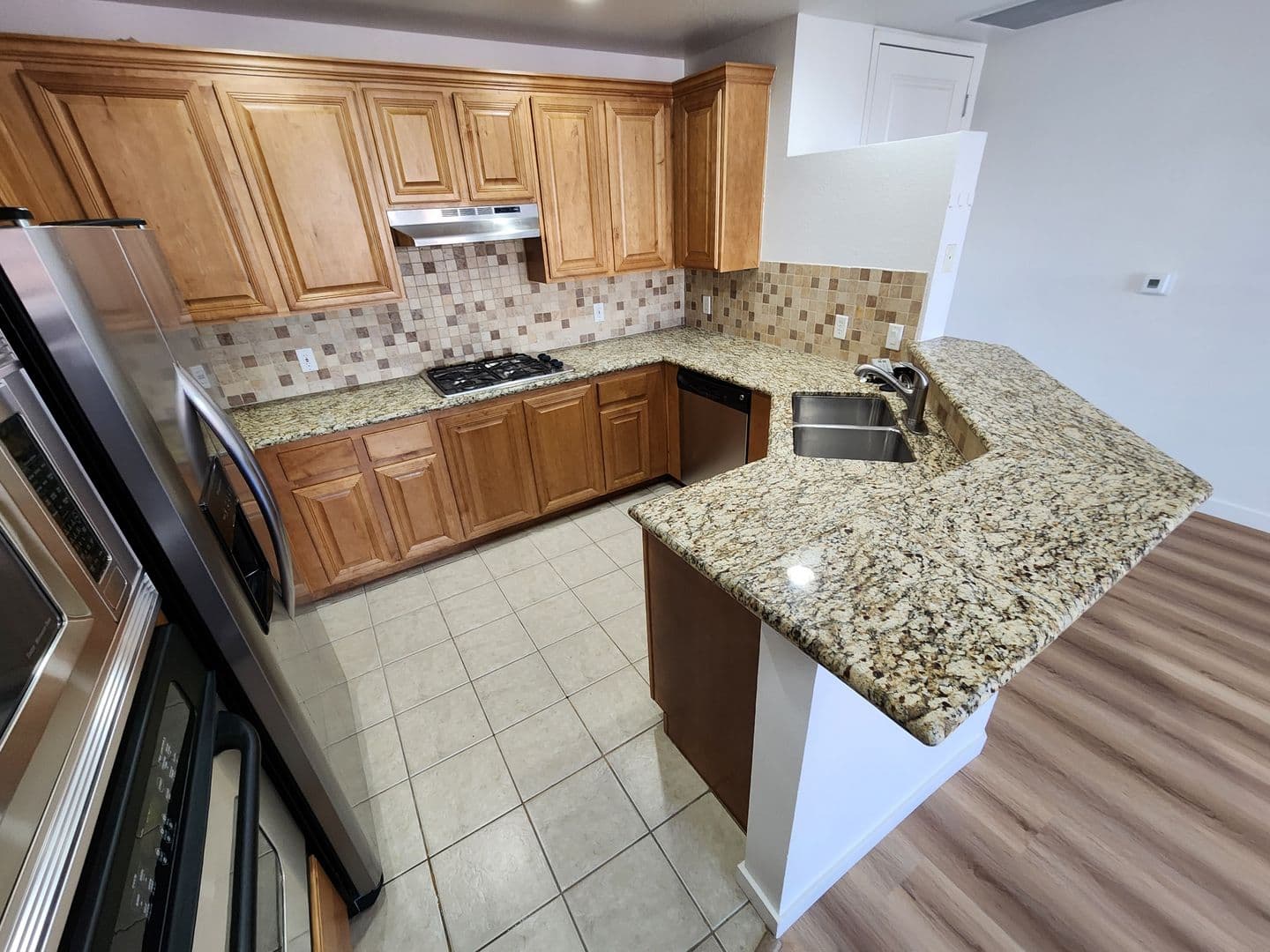 Las Vegas House: 35 E Agate Ave #507