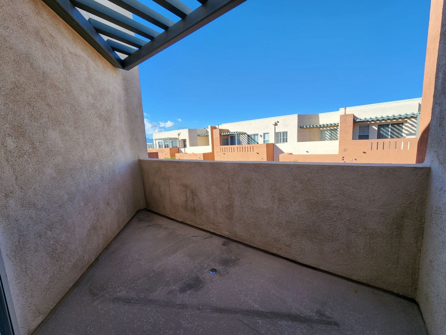 Las Vegas House: 35 E Agate Ave #507