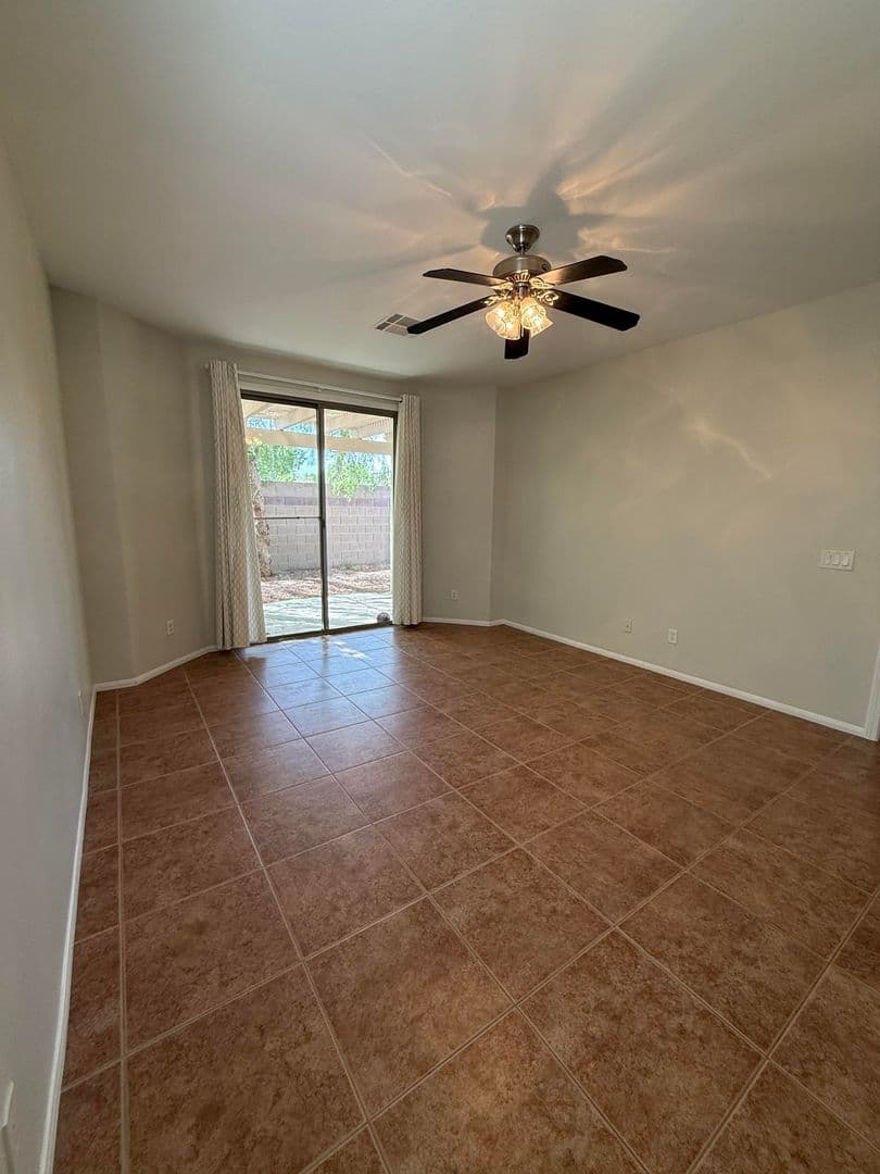 Las Vegas House: 7621 Port Orchard Ave.