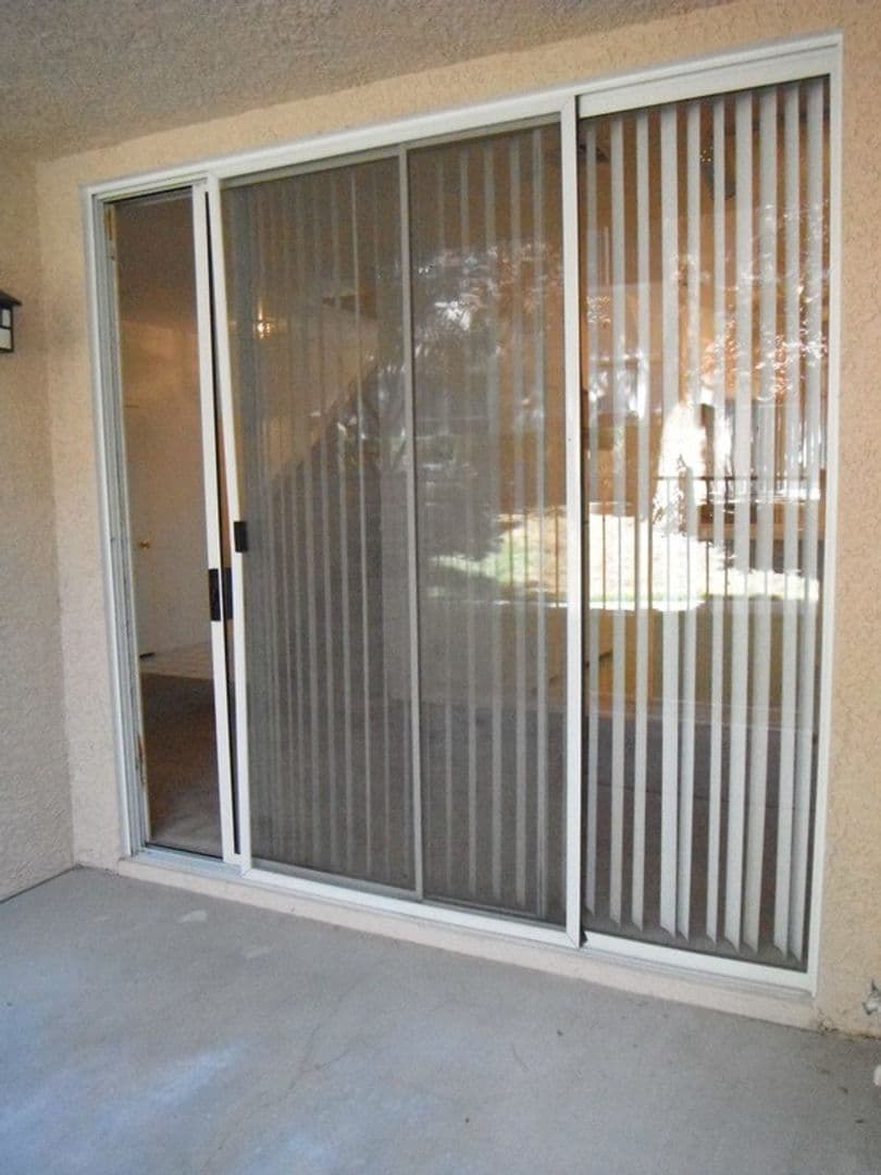 Henderson House: 251 S. Green Valley Pkwy #1012