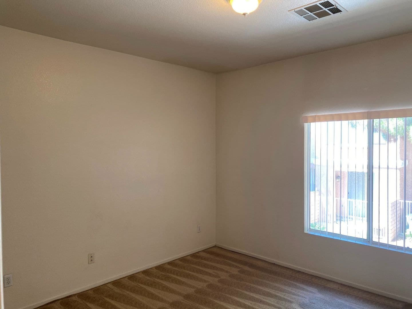 Henderson House: 251 S. Green Valley Pkwy #1012