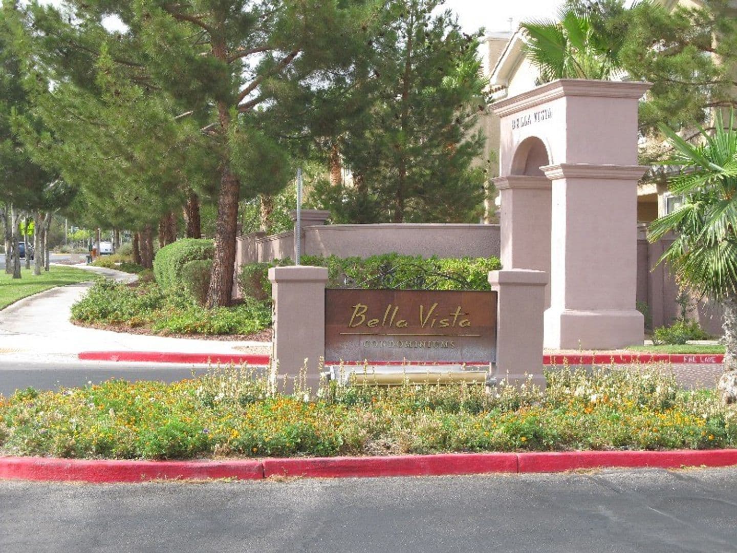 Henderson House: 251 S. Green Valley Pkwy #1012