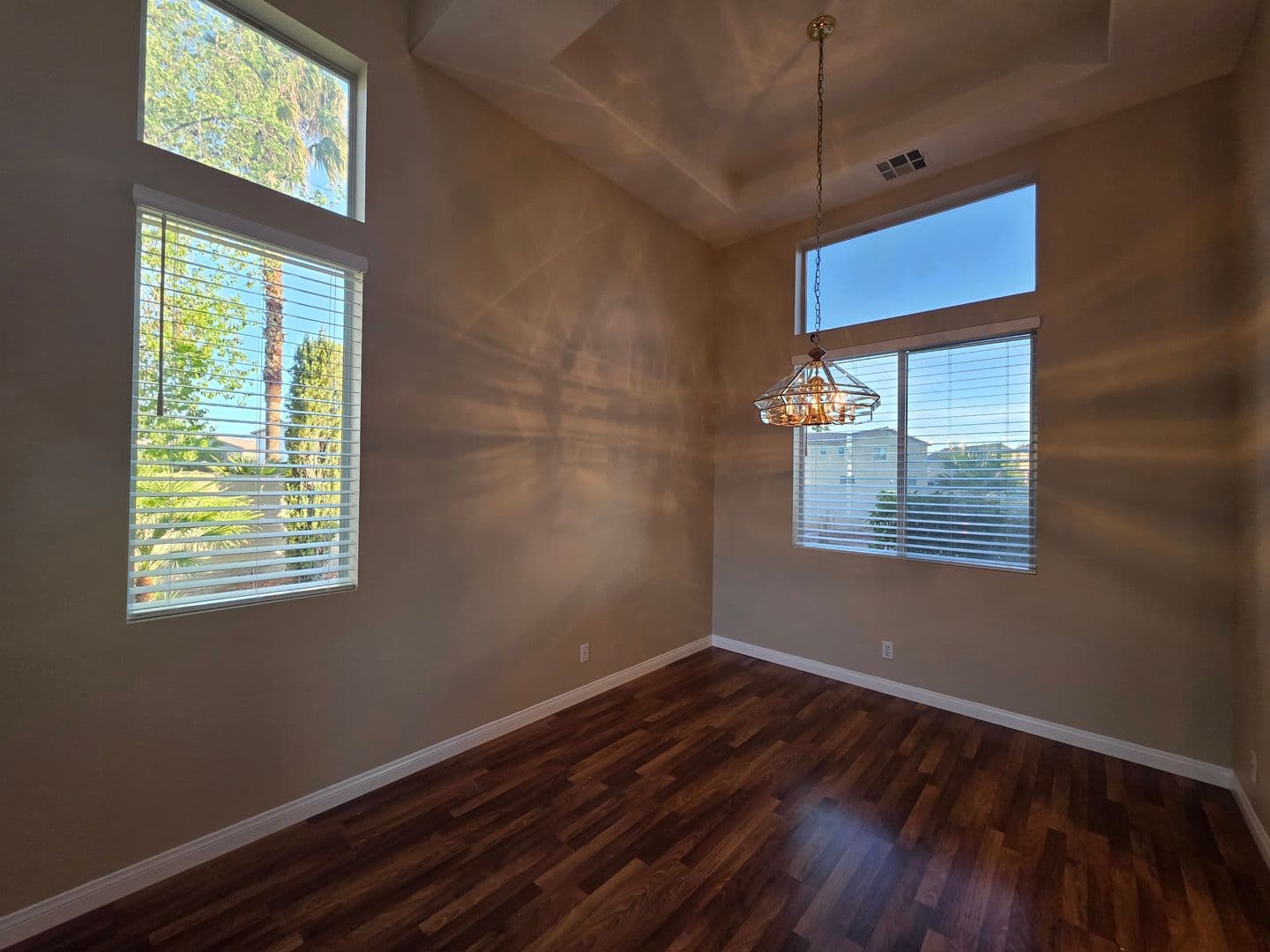 Las Vegas House: 748 Maccabe Ave
