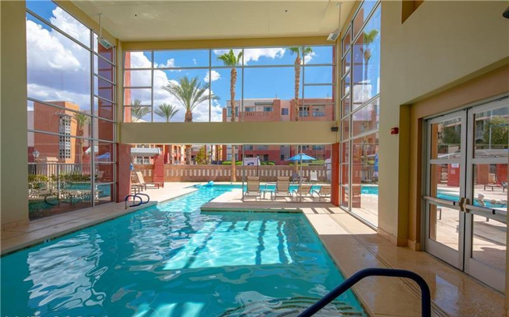 Las Vegas House: 35 E Agate Ave #507