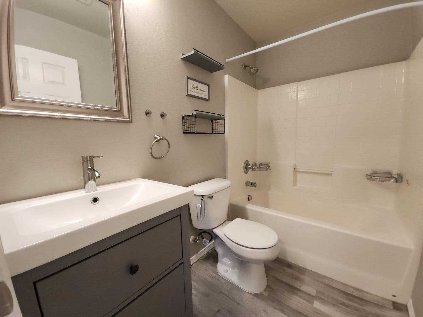 Las Vegas House: 8253 Wildwood Glen Dr
