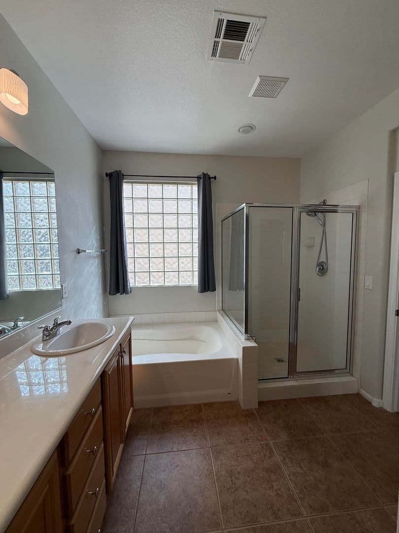 Las Vegas House: 7621 Port Orchard Ave.