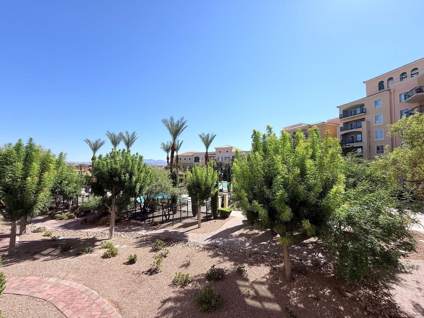 Henderson House: 30 Strada Di Villaggio