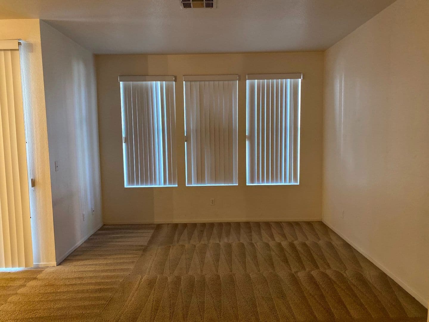 Henderson House: 251 S. Green Valley Pkwy #1012