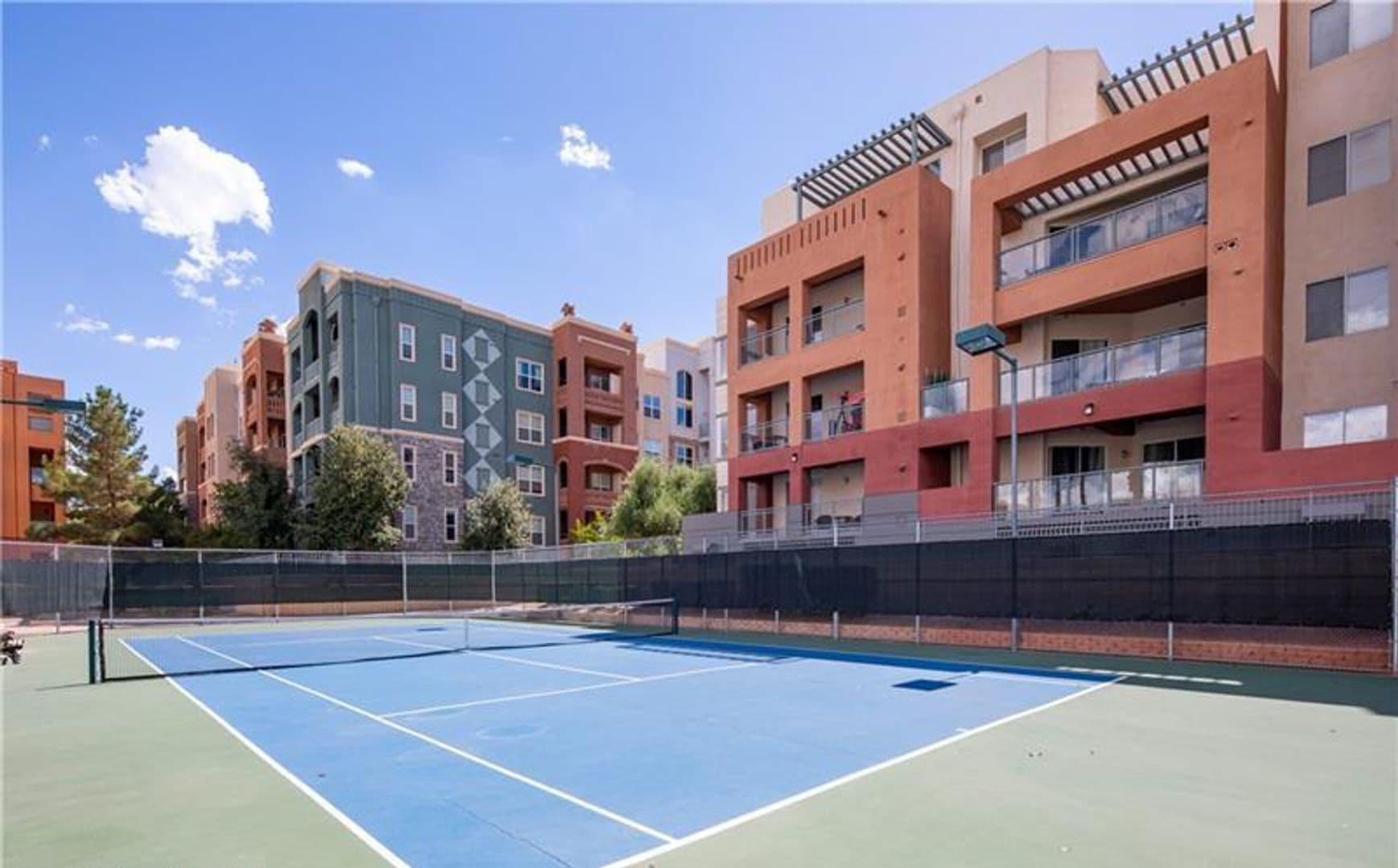 Las Vegas House: 35 E Agate Ave #507