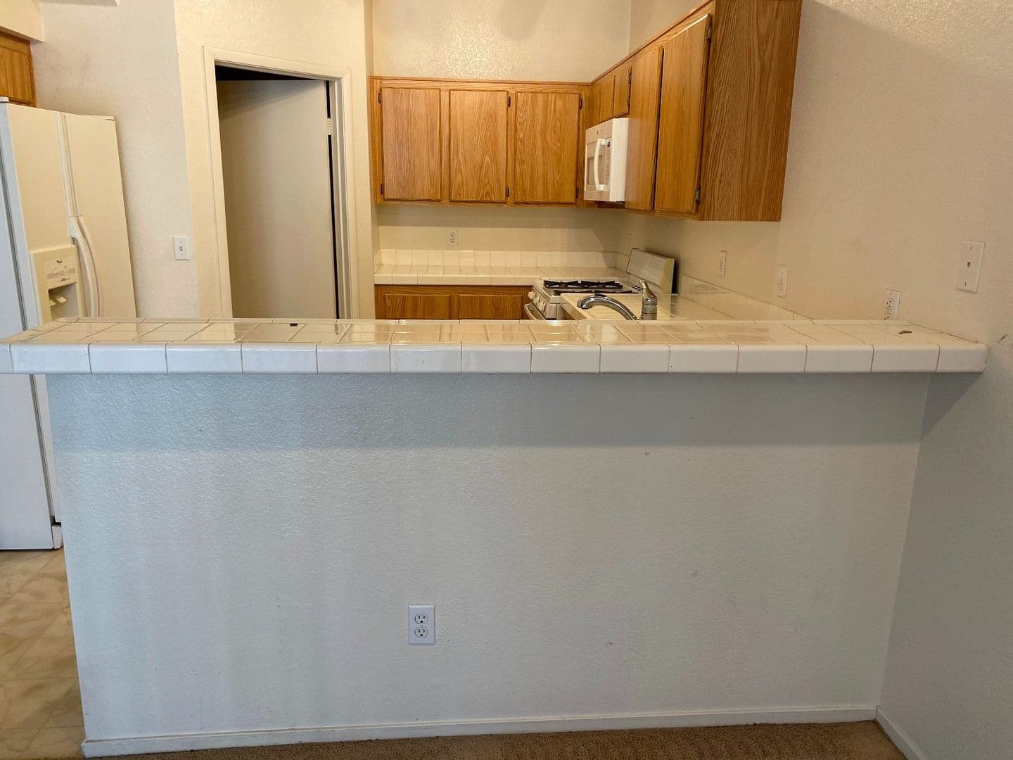 Henderson House: 251 S. Green Valley Pkwy #1012