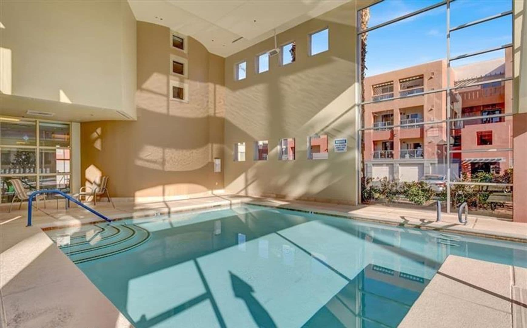 Las Vegas House: 35 E Agate Ave #507