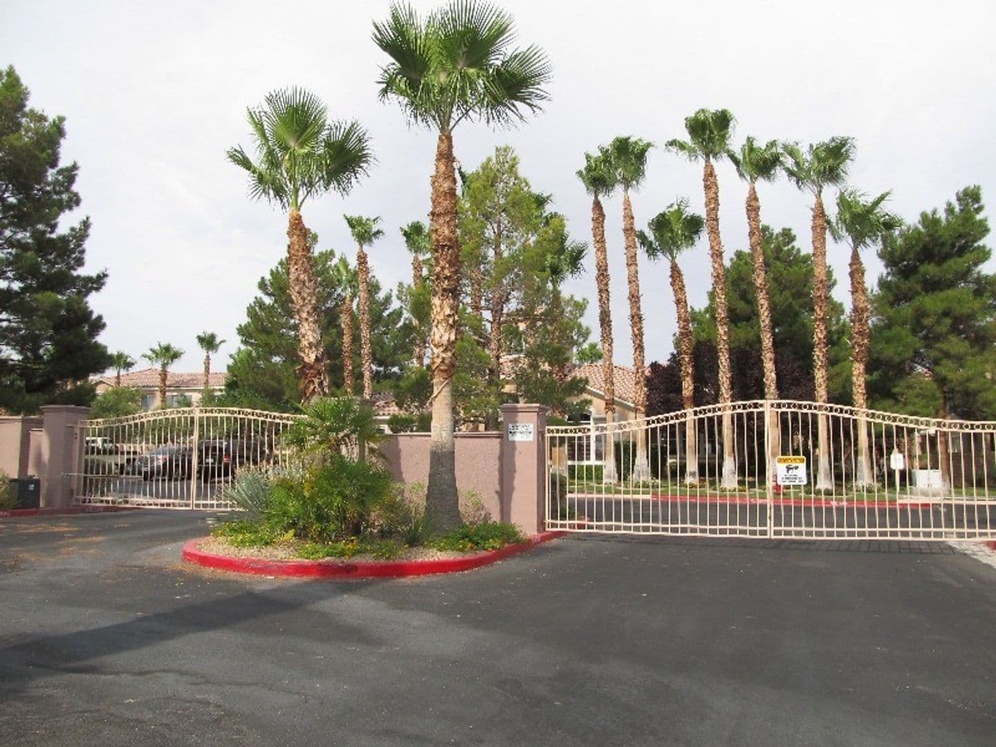 Henderson House: 251 S. Green Valley Pkwy #1012