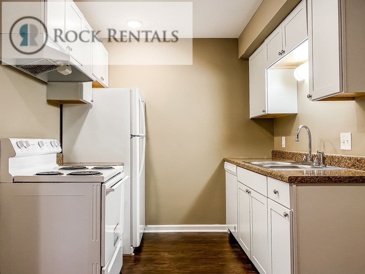 Hutchinson Apartment: 116 E 10th Ave