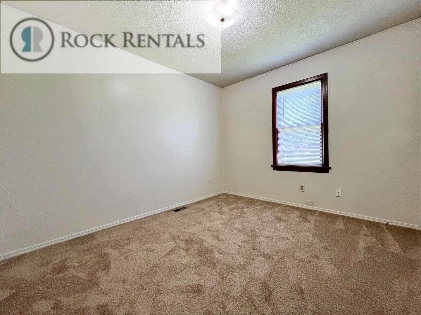 Hutchinson House: 705 W 18th