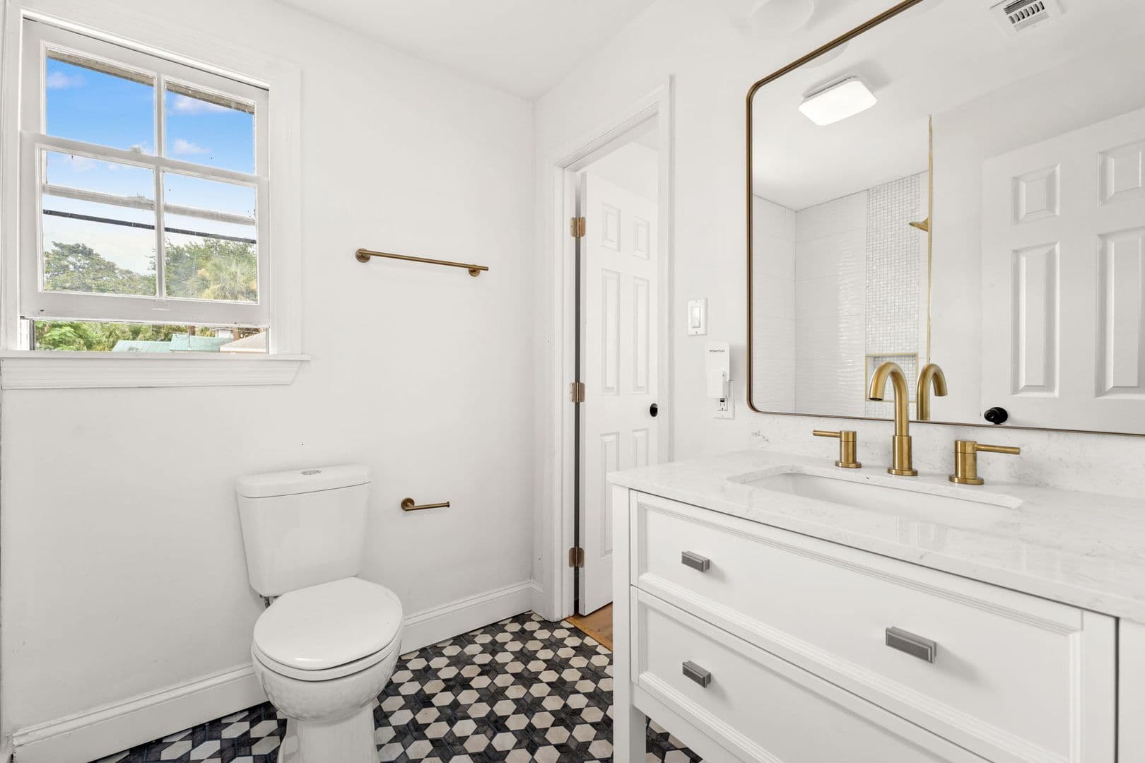 Jacksonville Beach House: 1002 1st ave S