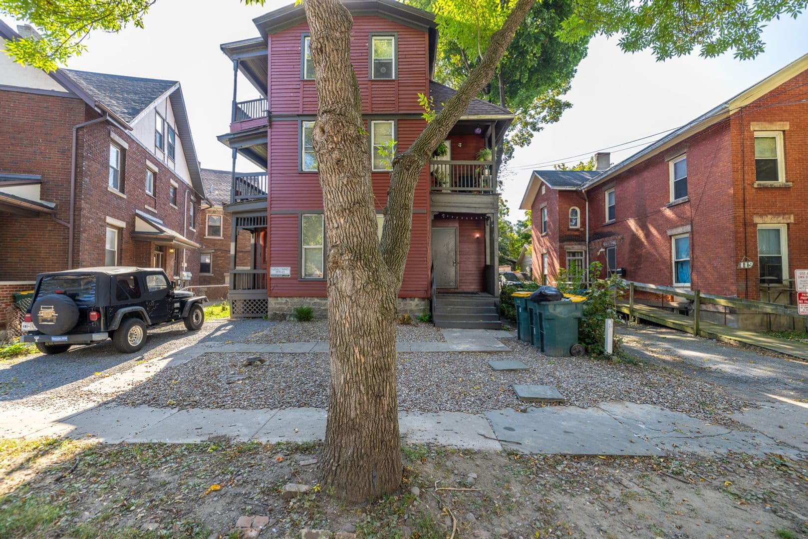 Rochester Apartment: 123 Griffith St