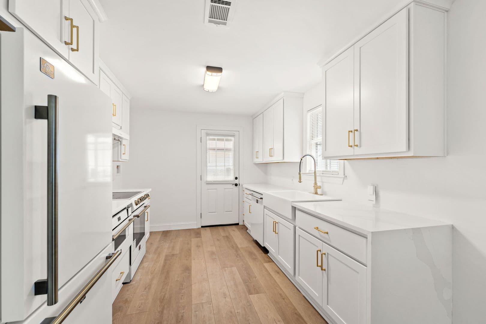 Jacksonville Beach House: 1002 1st ave S
