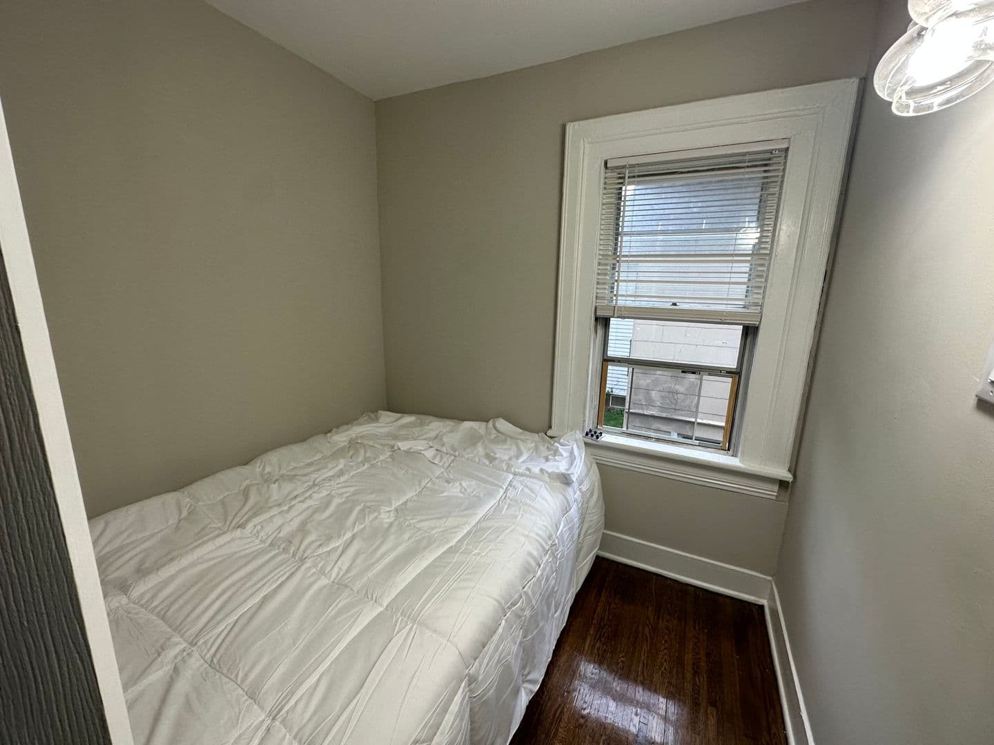 Rochester Apartment: 58-60 Woodlawn St