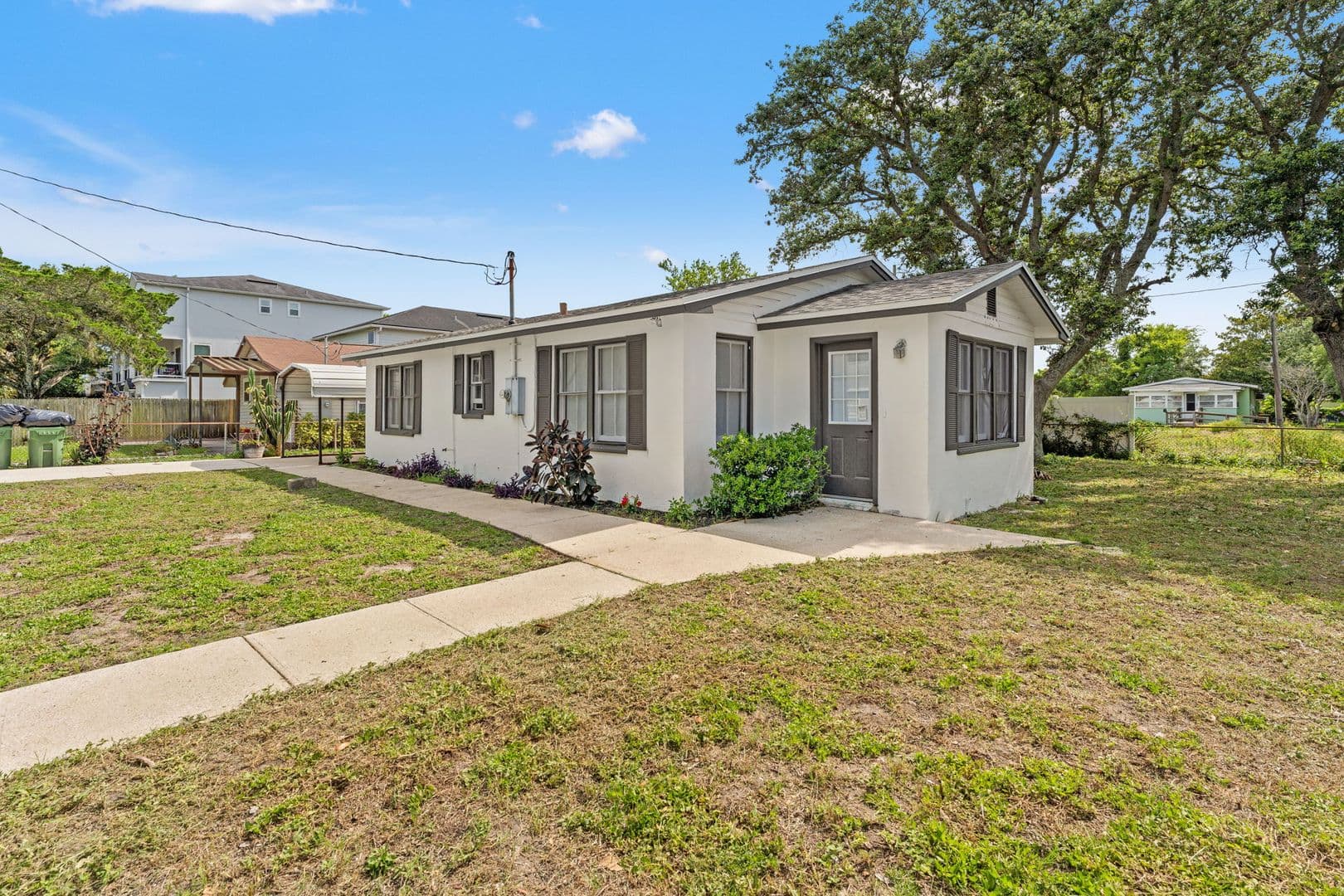 Jacksonville Beach House: 1002 1st ave S