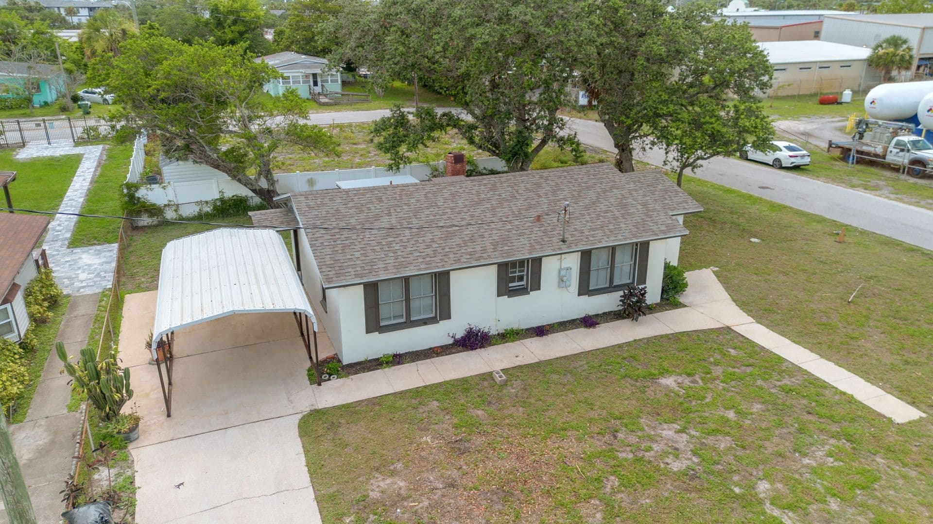 Jacksonville Beach House: 1002 1st ave S