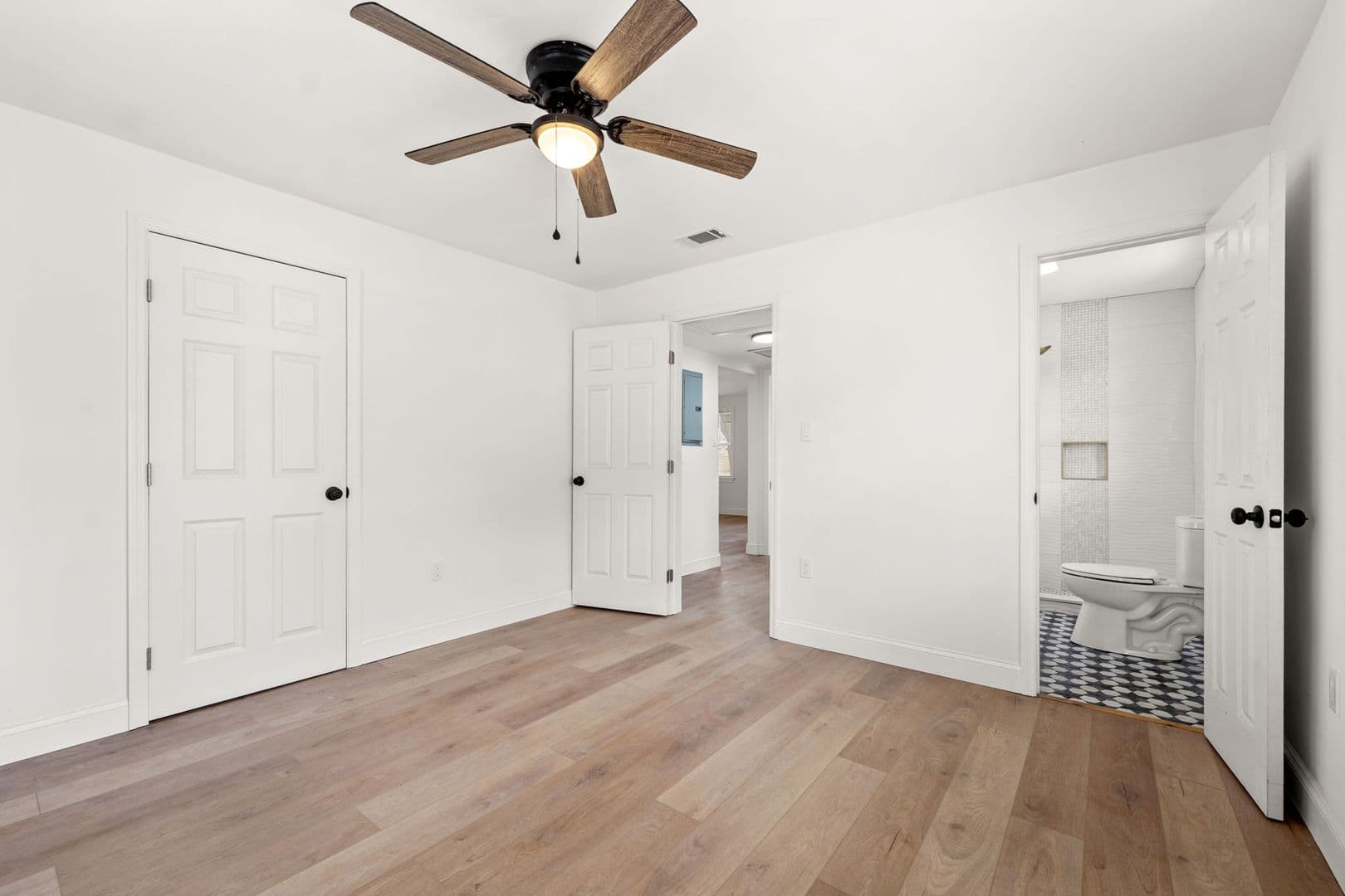 Jacksonville Beach House: 1002 1st ave S