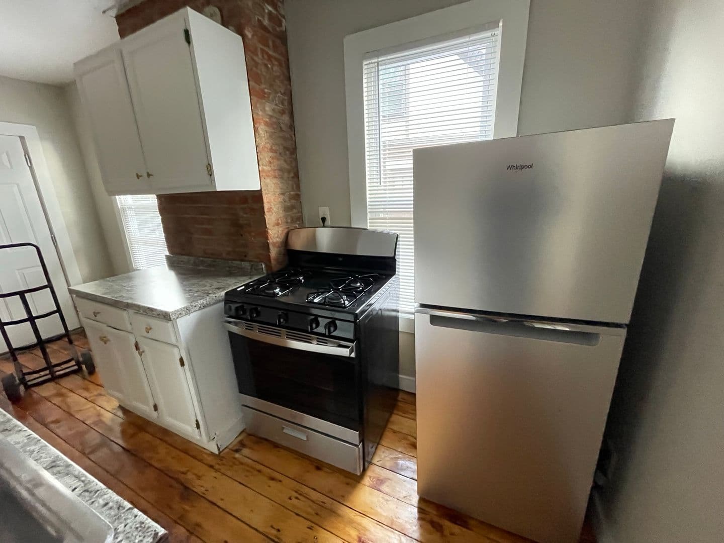 Rochester Apartment: 123 Griffith St
